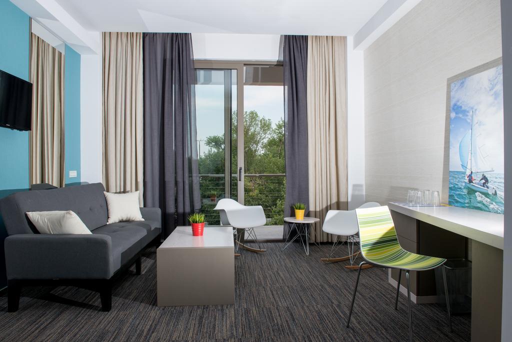Hotel On Plonge Junior Mamaia Luaran gambar